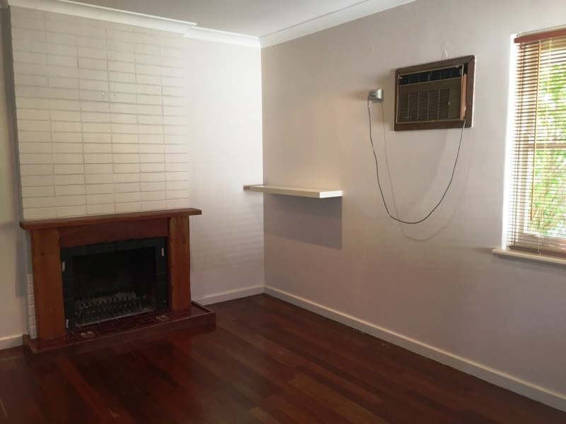 14 PEACOCK STREET, Cloverdale WA 6105