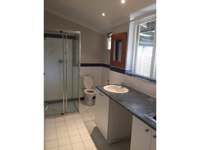 14 PEACOCK STREET, Cloverdale WA 6105