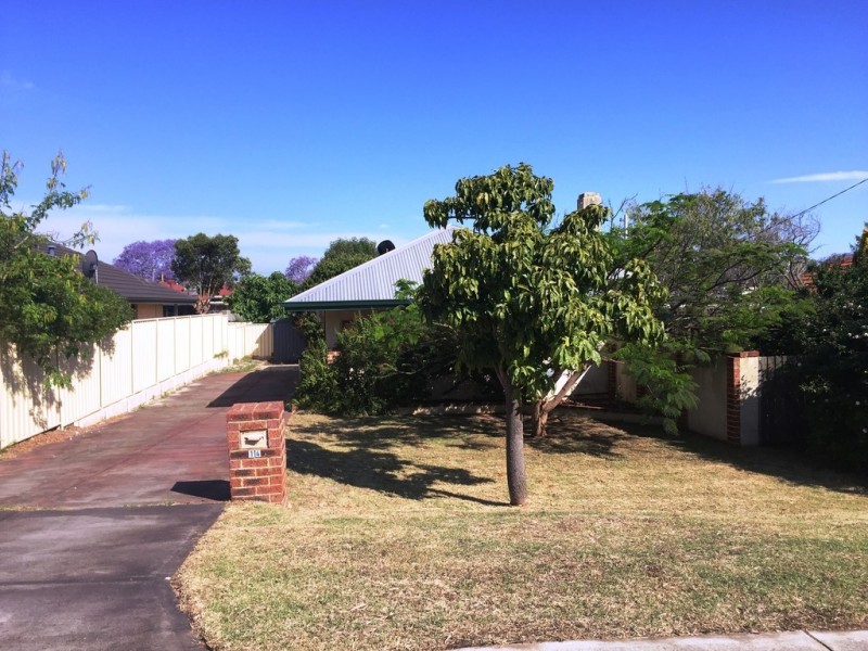 14 PEACOCK STREET, Cloverdale WA 6105