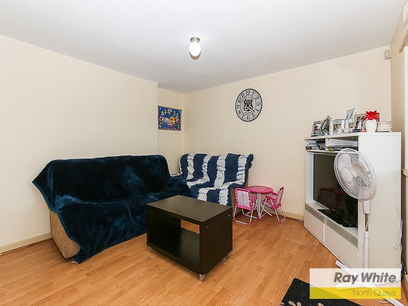 12/6 Seaton Place, Girrawheen WA 6064