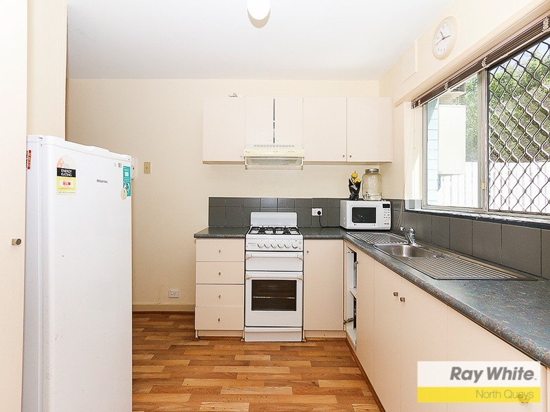 12/6 Seaton Place, Girrawheen WA 6064