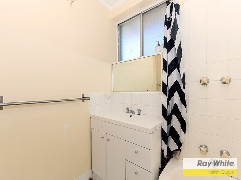 12/6 Seaton Place, Girrawheen WA 6064