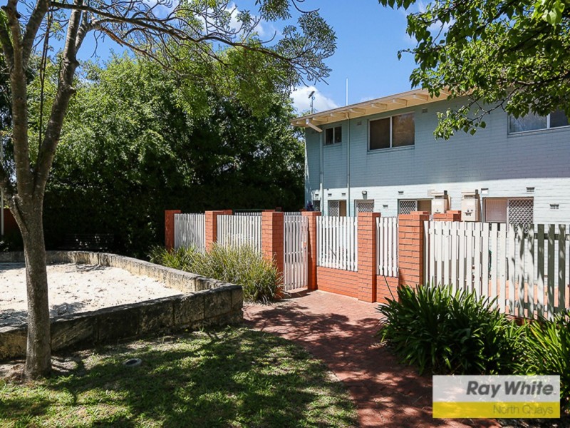 12/6 Seaton Place, Girrawheen WA 6064