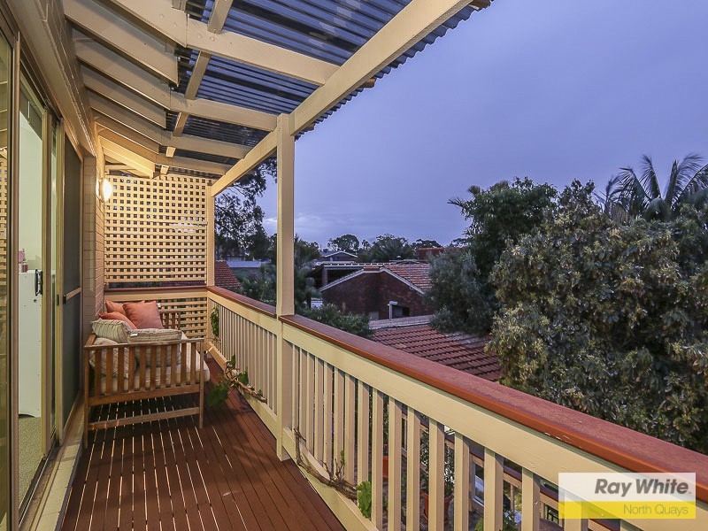 9 Cricklewood Way, Carine WA 6020