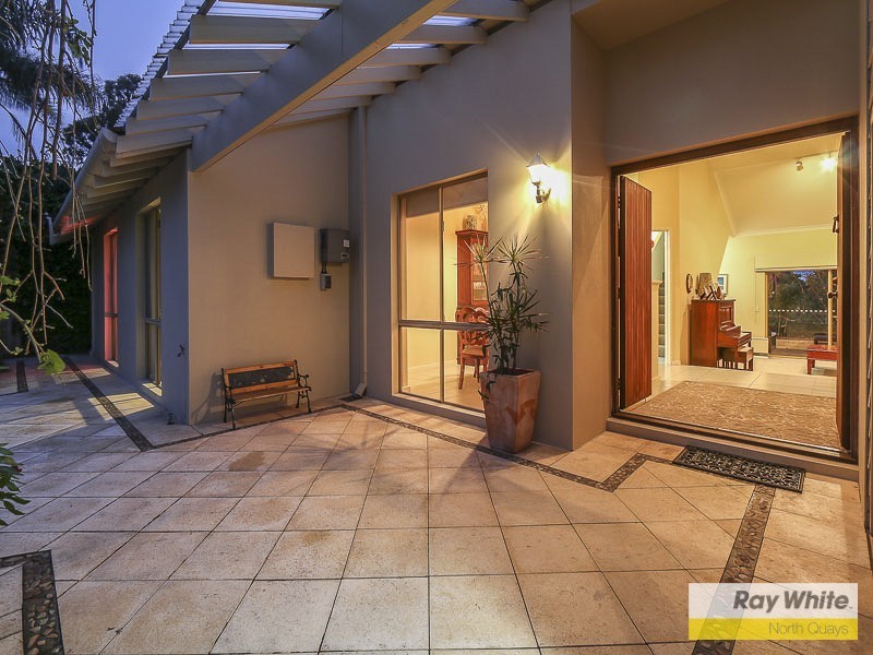 9 Cricklewood Way, Carine WA 6020