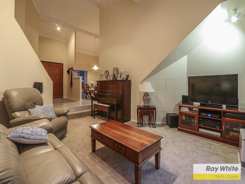 9 Cricklewood Way, Carine WA 6020