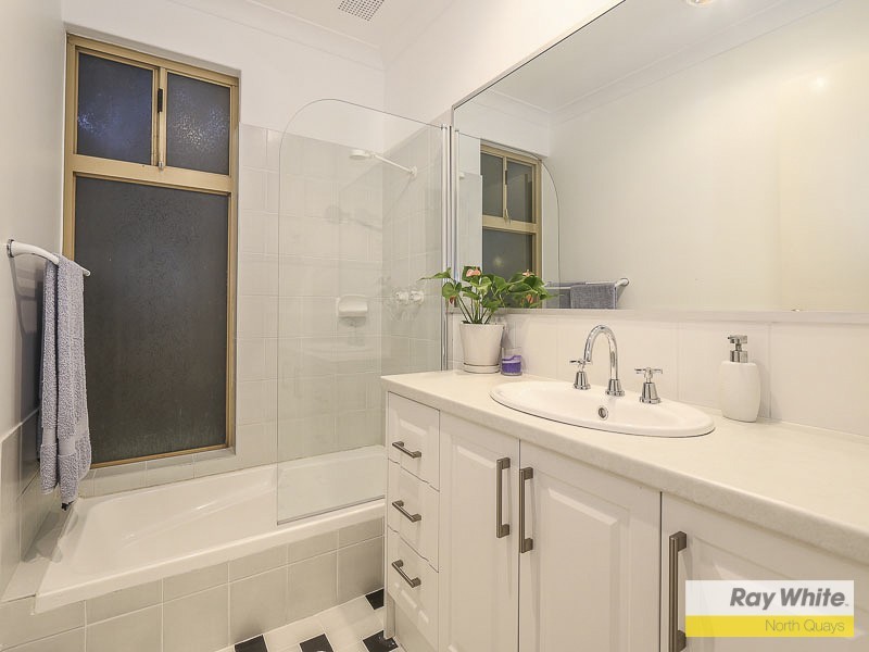 9 Cricklewood Way, Carine WA 6020