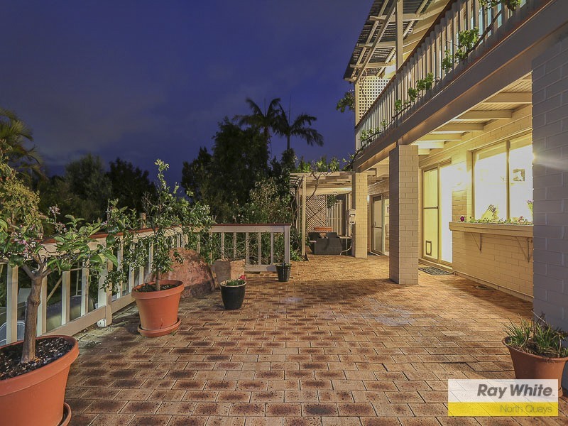 9 Cricklewood Way, Carine WA 6020