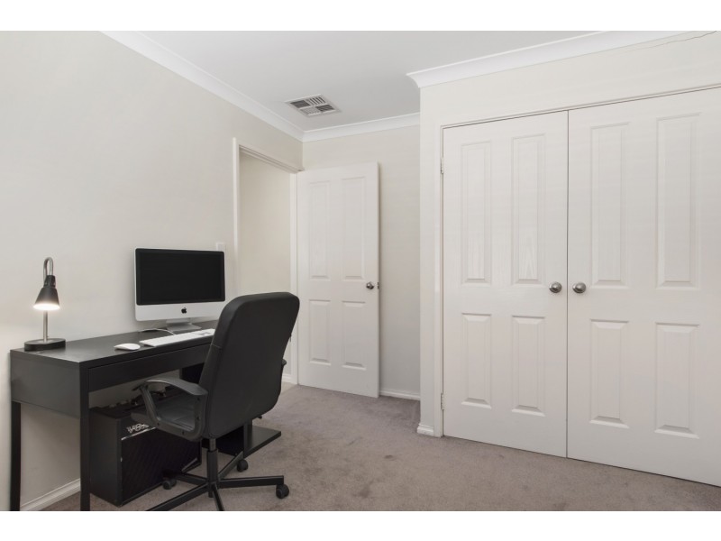 53 SACRAMENTO PARADE, Hocking WA 6065