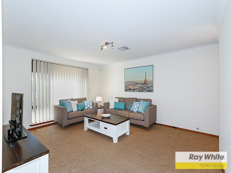 18 Castlefern Way, Duncraig WA 6023