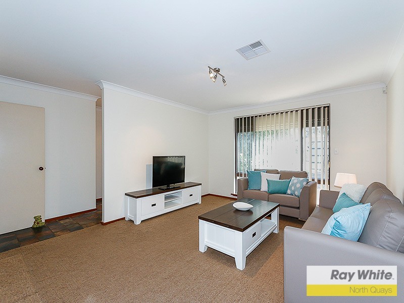 18 Castlefern Way, Duncraig WA 6023