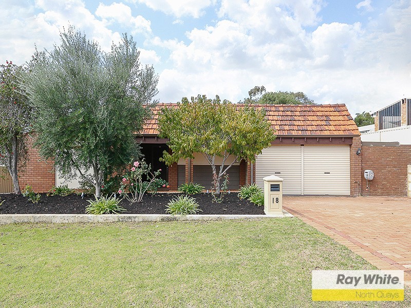 18 Castlefern Way, Duncraig WA 6023