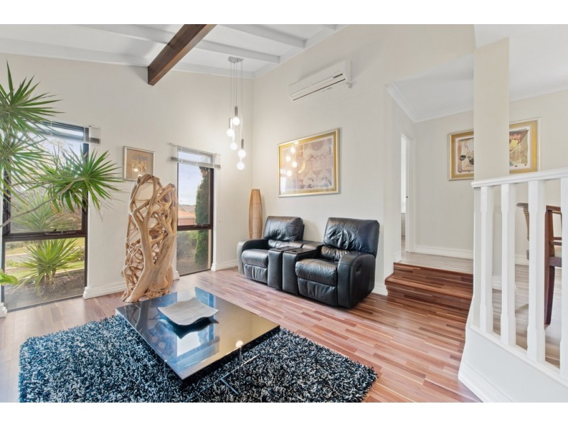 4 Hunt Lane, Kingsley WA 6026