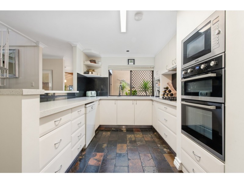 4 Hunt Lane, Kingsley WA 6026