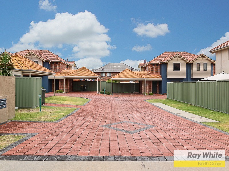 23/21 Bryanston Pass, Madeley WA 6065