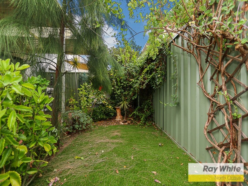 23/21 Bryanston Pass, Madeley WA 6065