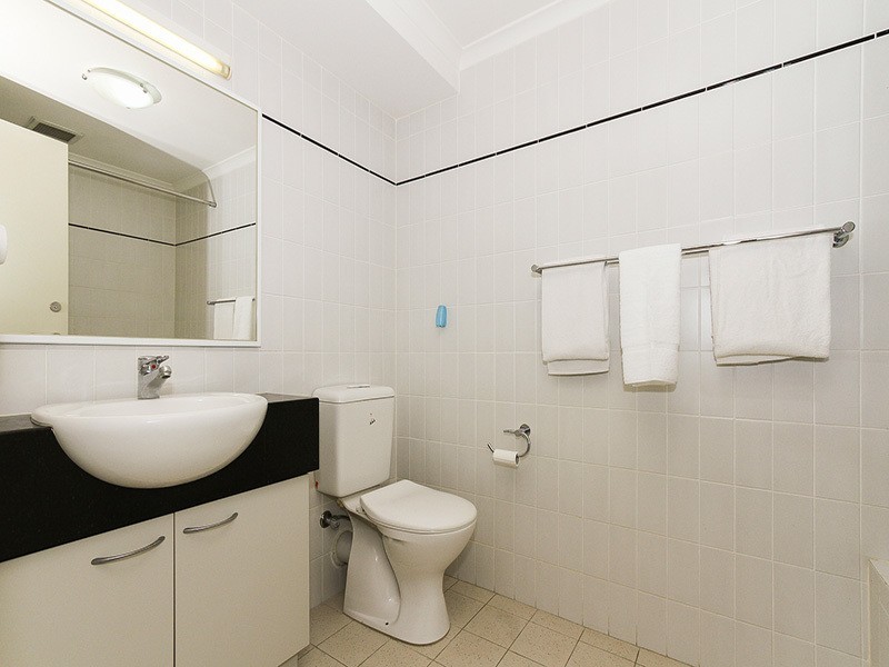 34/126 Mounts Bay Road, Perth WA 6000