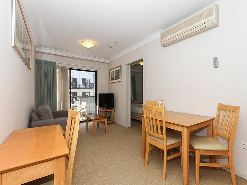 34/126 Mounts Bay Road, Perth WA 6000