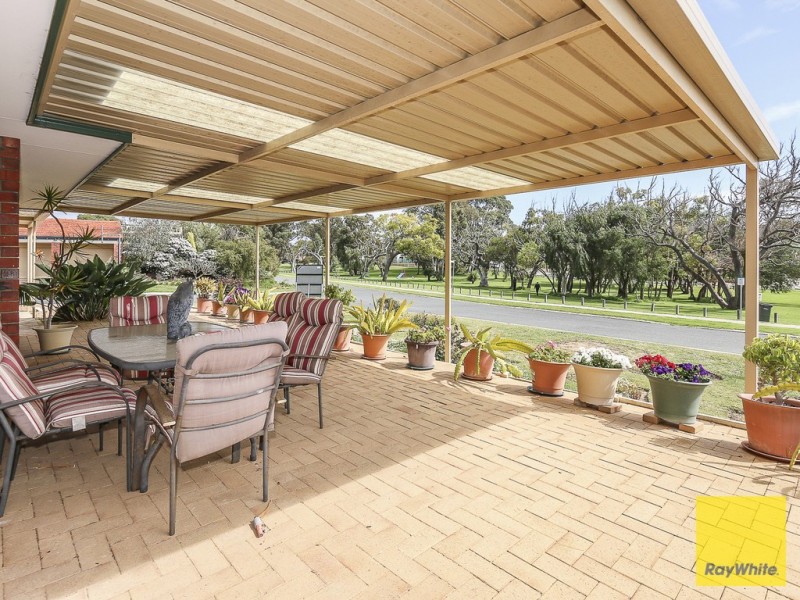 1 Reston Court, Duncraig WA 6023