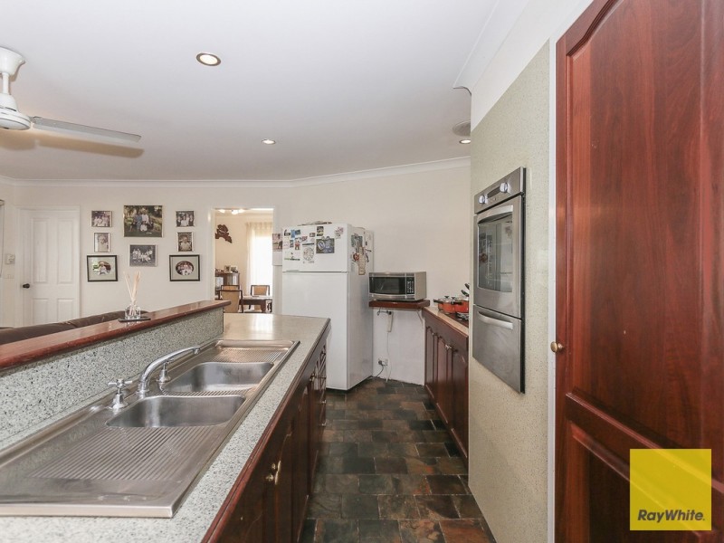 1 Reston Court, Duncraig WA 6023