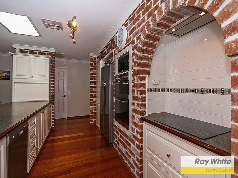 21 Strathyre Drive, Duncraig WA 6023