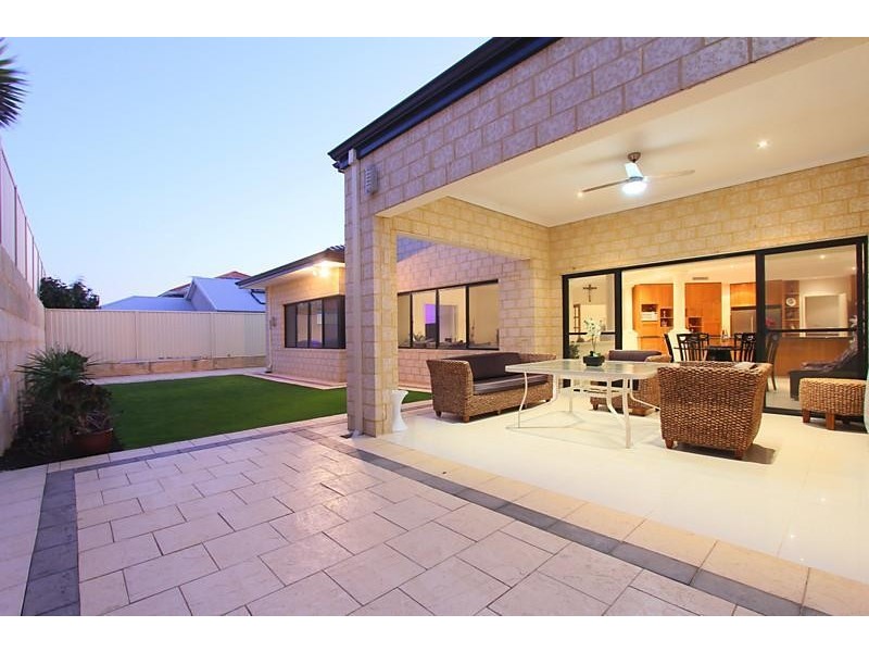 5 Kianga Crescent, Burns Beach WA 6028