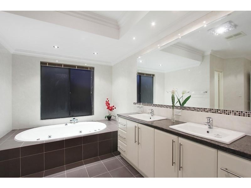 5 Kianga Crescent, Burns Beach WA 6028