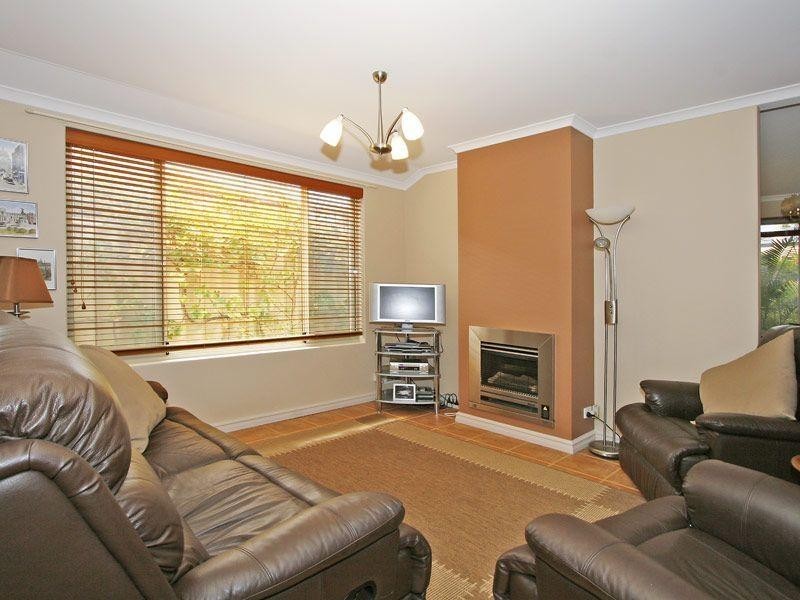 76 Marchwood Boulevard, Butler WA 6036