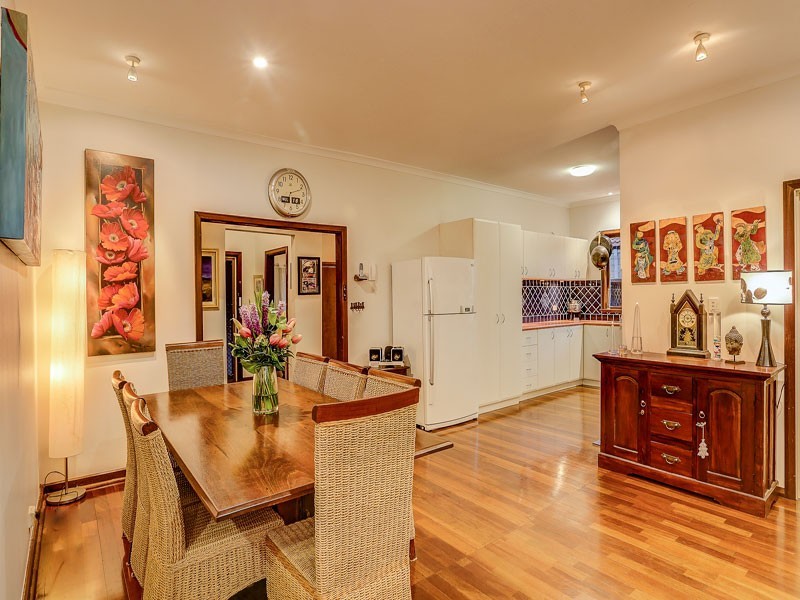 217 Huntriss Road, Doubleview WA 6018