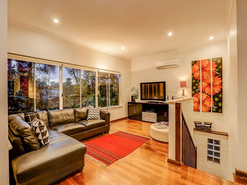 217 Huntriss Road, Doubleview WA 6018