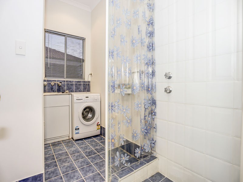 217 Huntriss Road, Doubleview WA 6018