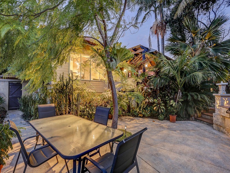 217 Huntriss Road, Doubleview WA 6018