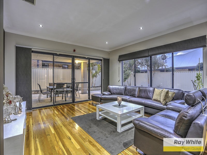 17 Craighall Turn, Madeley WA 6065