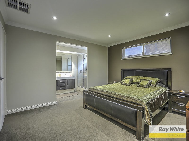 17 Craighall Turn, Madeley WA 6065