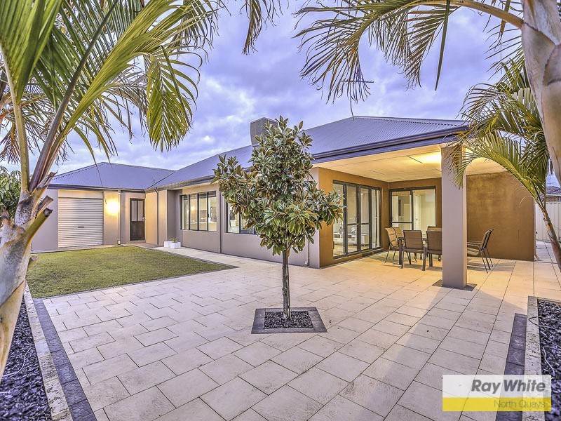 17 Craighall Turn, Madeley WA 6065