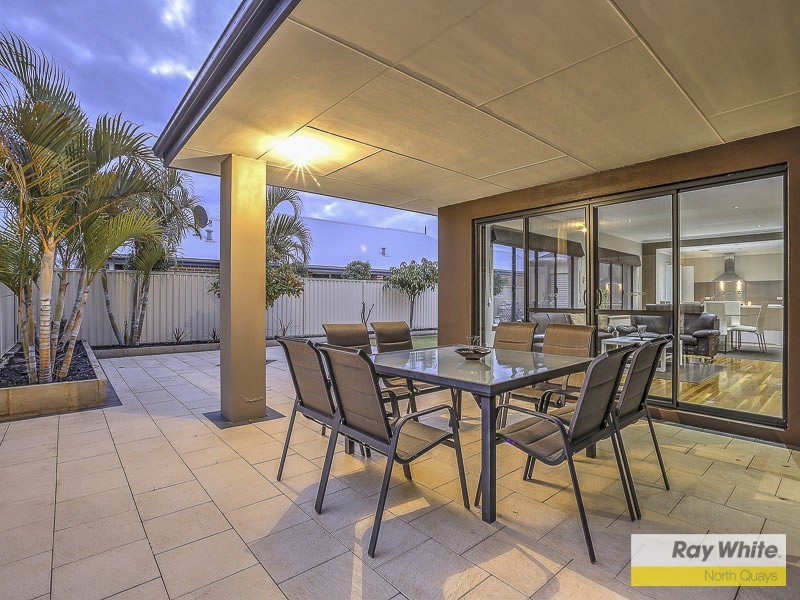 17 Craighall Turn, Madeley WA 6065