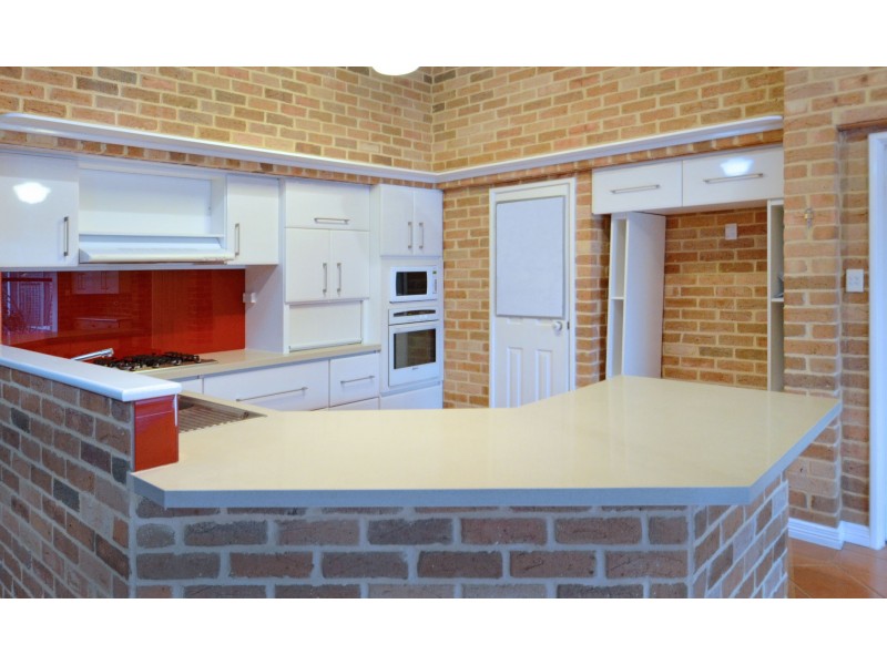 28 CLAREVILLE CRESCENT, Kallaroo WA 6025