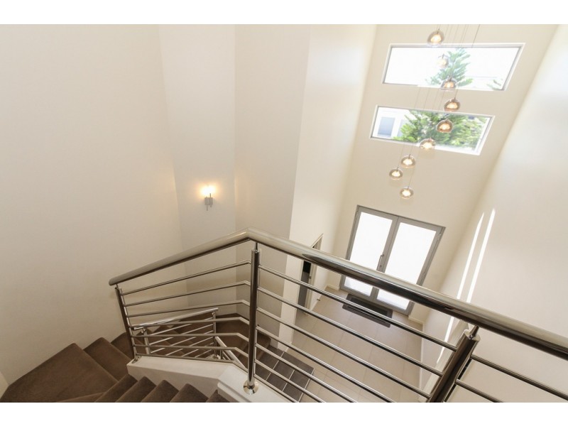 24 Tenerife Boulevard, Hillarys WA 6025