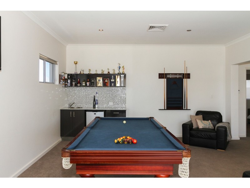 24 Tenerife Boulevard, Hillarys WA 6025