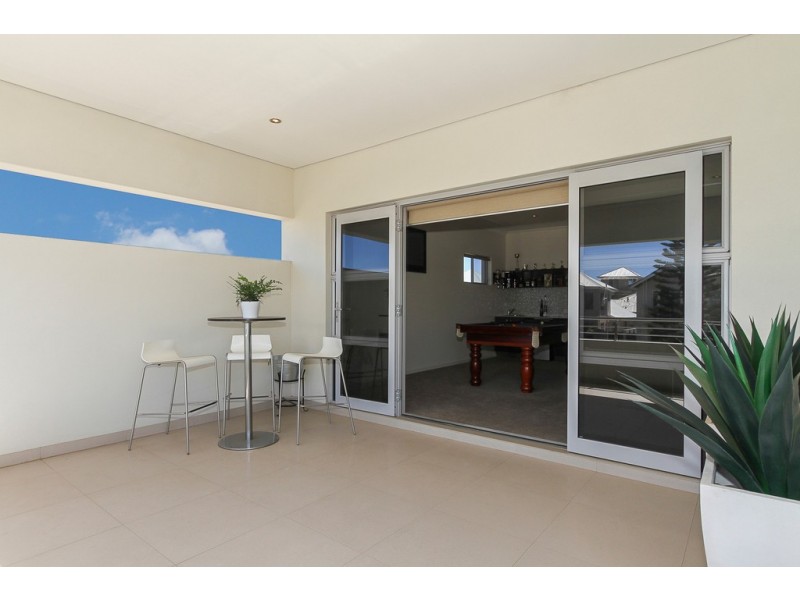 24 Tenerife Boulevard, Hillarys WA 6025