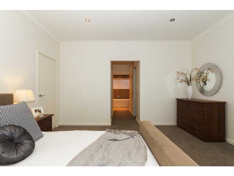 24 Tenerife Boulevard, Hillarys WA 6025