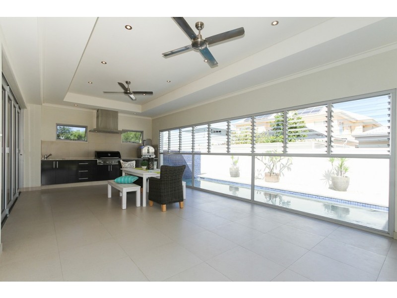 24 Tenerife Boulevard, Hillarys WA 6025