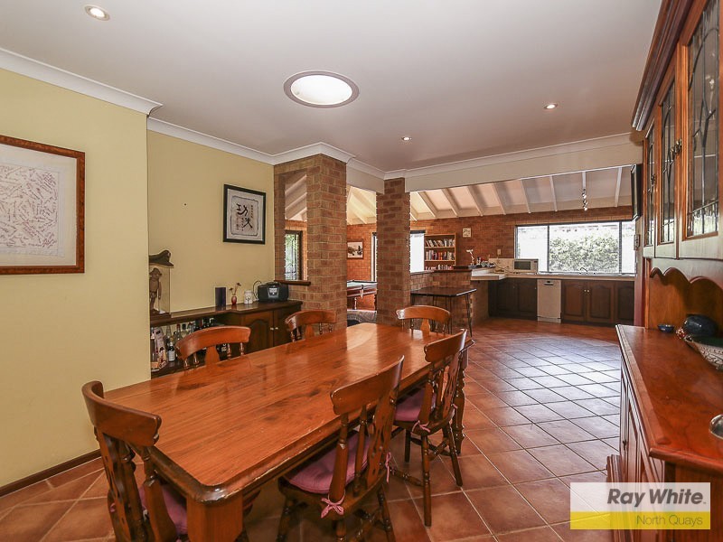 11 Lockyer Court, Duncraig WA 6023