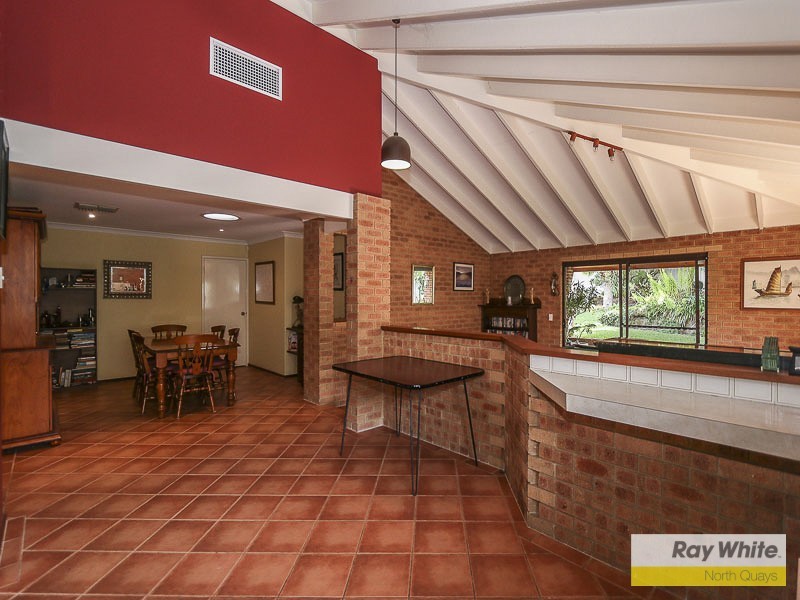 11 Lockyer Court, Duncraig WA 6023