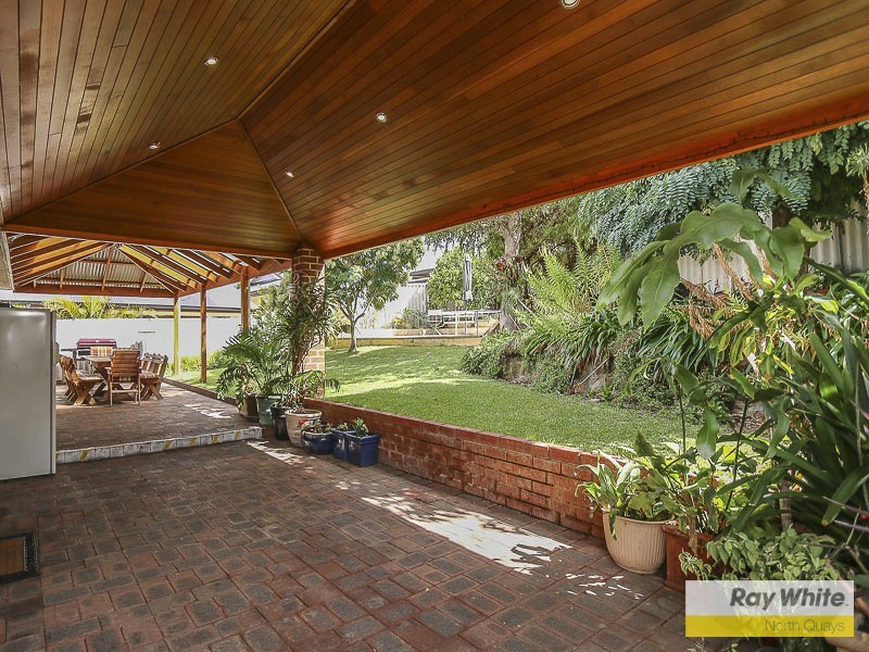 11 Lockyer Court, Duncraig WA 6023