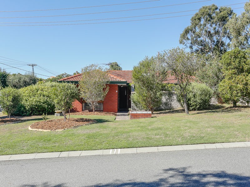 13 Barunga Way, Craigie WA 6025