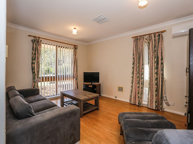 13 Barunga Way, Craigie WA 6025