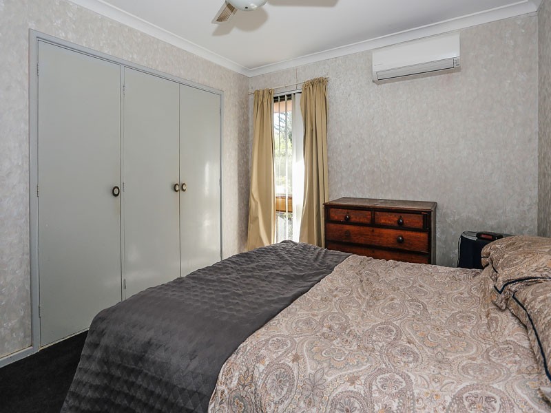 13 Barunga Way, Craigie WA 6025