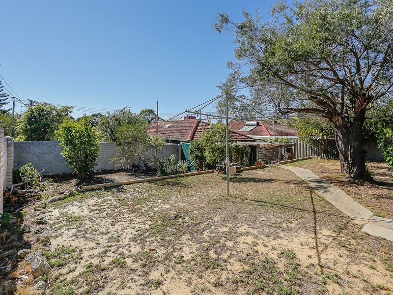 13 Barunga Way, Craigie WA 6025