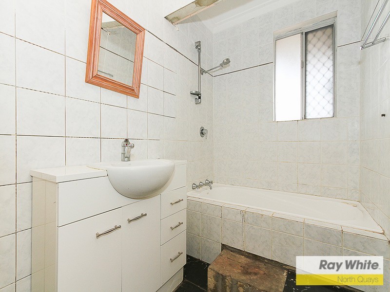 4 COQUINA CLOSE, Heathridge WA 6027